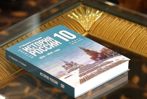 Кадыров сообщил, что министр Кравцов представил ему исправленный учебник истории