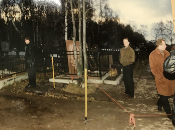 Погибнуть у могилы: раскрыты материалы дела о взрыве на Котляковском кладбище