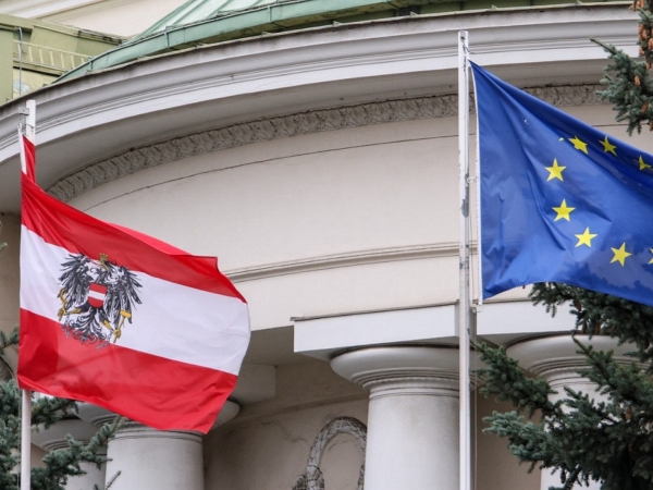 Австрия сняла вето с 12-го пакета антироссийских санкций ЕС из-за решения Киева по RBI
