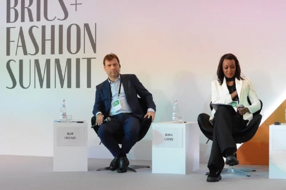 На форуме «BRICS+ Fashion Summit» озвучили 5 трендов моды будущего