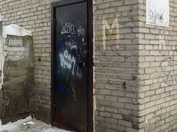 В российском городе в общественном туалете убили двух человек