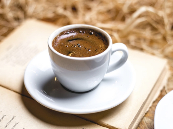 Названы неоднозначные последствия употребления кофе: снижает риск заболеваний и вызывает привыкание