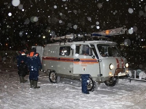 Названы версии крушения вертолета МЧС России в Карелии