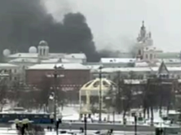 В центре Москвы загорелось Шевалдышевское подворье: несколько очагов