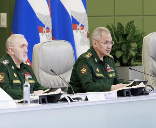 В пику НАТО, РФ усилила западное и северо-западное стратегические направления 